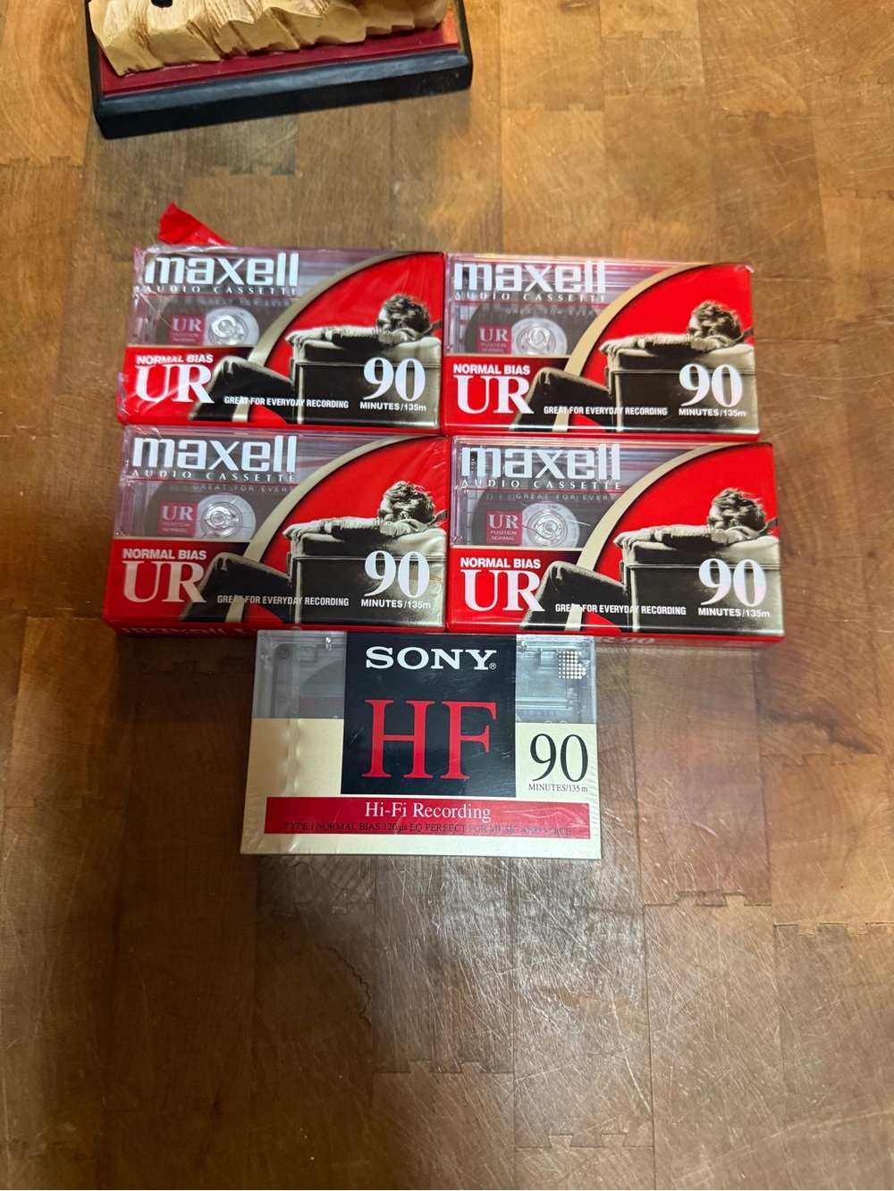 UR 90-Minute Audio Cassette Tape 5 NEW Red/Black (5-Pack) 3 Used